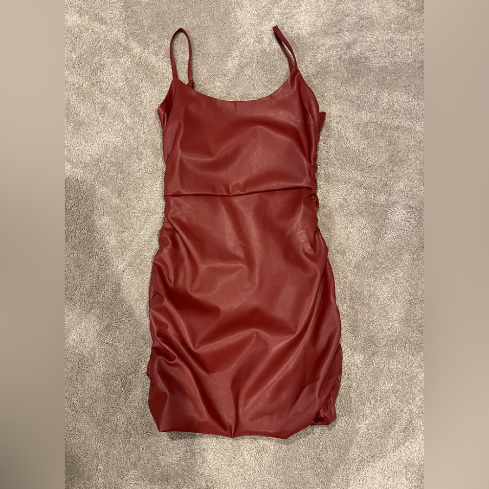 NWOT kittenish dress single again